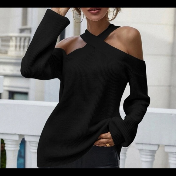 Cozy Black Cold Shoulder Long Sleeve Top - Picture 4 of 6